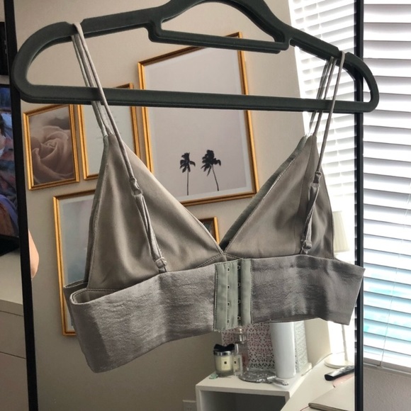 Silver silk bralette - Picture 2 of 3